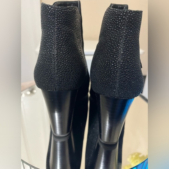 Karl Lagerfeld Black Suede Stingray Leather Julita Ankle Boots Women's. - Picture 8 of 10